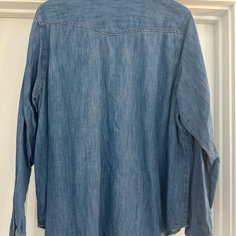 Denim Button-Up Long-Sleeved Shirt, Old Navy, Snap buttons, Size XL - Picture 2 of 5